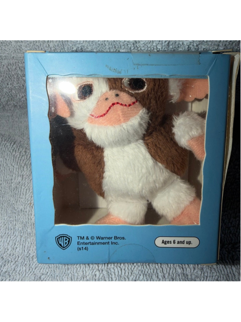 NIB 2014 Gremlins Gizmo 3" inch Plush Figure with Sticker Book Running Press